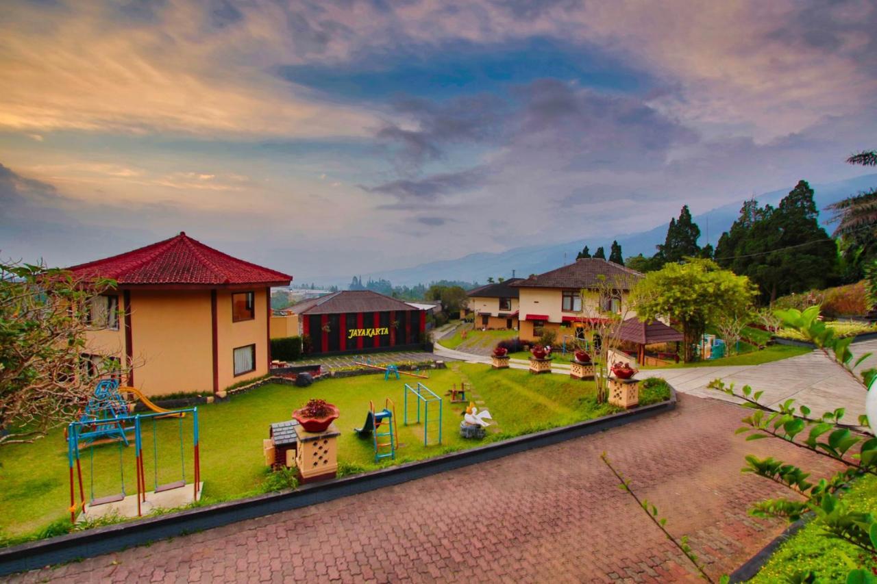 The Jayakarta Cisarua Hotel Puncak Exterior photo
